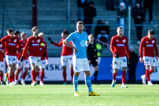 Malmö FFs Anton Tinnerholm deppar