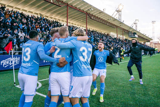 Malmö FFs spelare jublar