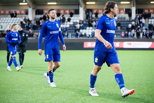 IFK Göteborgs Marcus Berg och Gustav Svensson deppar