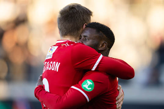 IFK Norrköpings Arnor Traustason och Maic Sema jublar