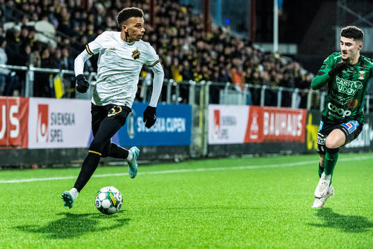 AIKs Rui Modesto och Varbergs Ismet Lushaku