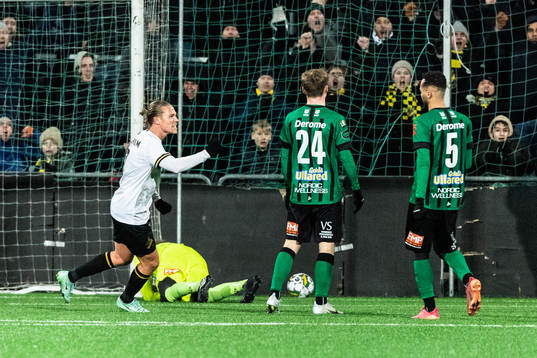 AIKs Viktor Fischer jublar
