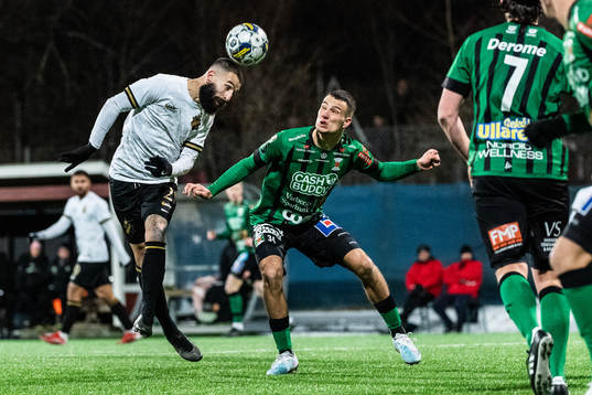 AIKs Jimmy Durmaz  och Varbergs Assad Al Hamlawi