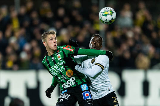 Varbergs Victor Karlsson och AIKs Erick Otieno
