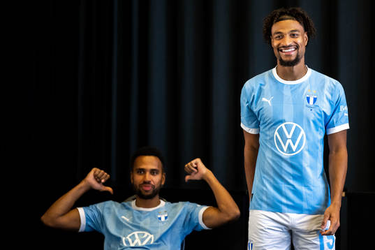 Malmö FFs Isaac Kiese Thelin och Joseph Ceesay