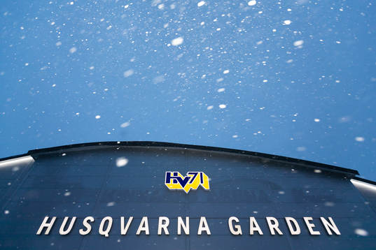 Snö utanför Husqvarna Garden