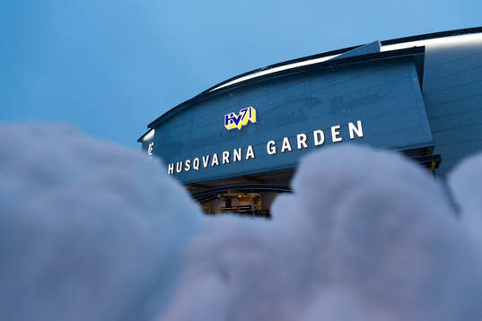 Snö utanför Husqvarna Garden