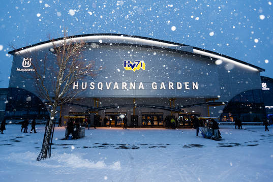 Snö utanför Husqvarna Garden