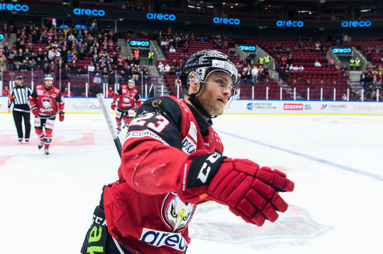 Malmö Redhawks Christoffer Forsberg jublar