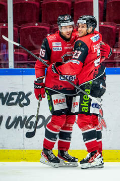 Malmö Redhawks Christoffer Forsberg jublar