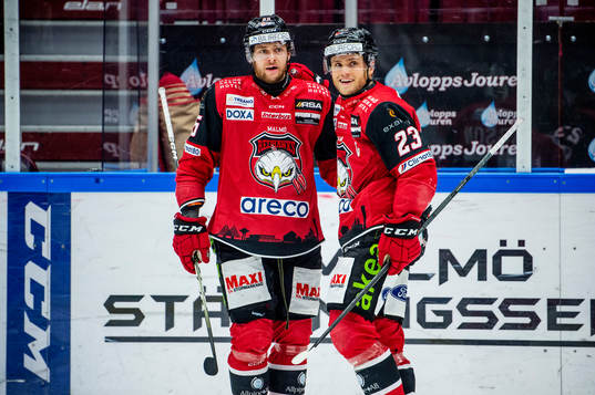 Malmö Redhawks Christoffer Forsberg jublar