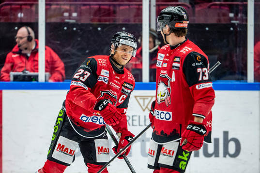 Malmö Redhawks Christoffer Forsberg jublar