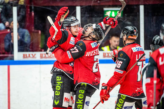Malmö Redhawks Freddie Larsson jublar