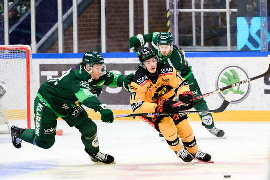 Färjestads Jasse Ikonen och Luleås Isac Brännström