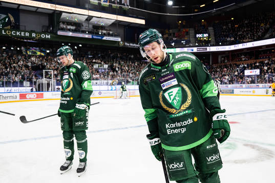 Färjestads Victor Ejdsell och Per Åslund deppar
