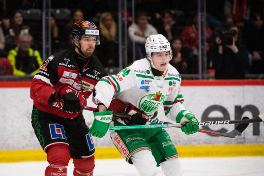Örebros Rasmus Rissanen och Rögles Marco Kasper