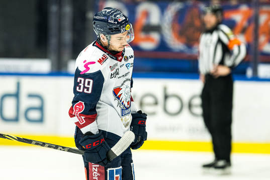 Linköpings Ty Rattie deppar