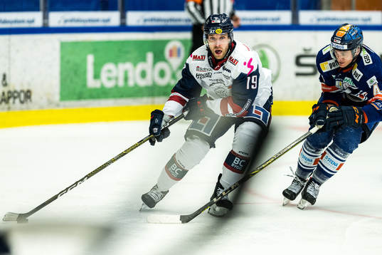 Linköpings Patrick Russell och Växjös Keegan Lowe