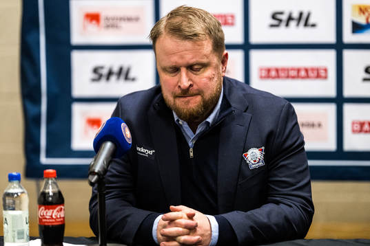 Linköpings tränare Klas Östman deppar