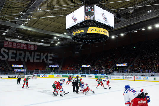 Frölundas Joel Lundqvist tekar mot Oskarshamns Niclas
