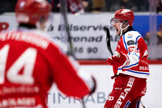 Timrås Elmeri Eronen jublar