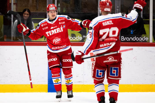 Timrås Axel Rindell jublar