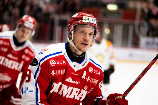Timrås Didrik Strömberg jublar