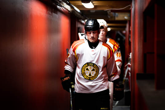 Brynäs Oscar Birgersson deppar