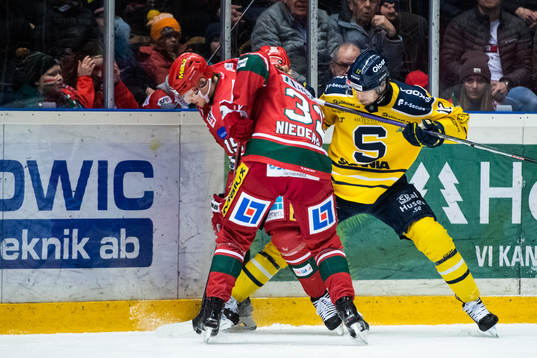 Modos Theodor Niederbach och Södertäljes Viktor Liljegren