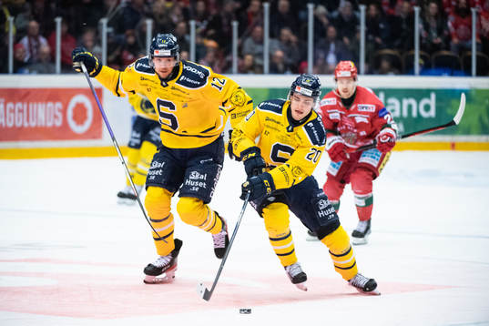 Södertäljes Viktor Liljegren och Nikola Pasic