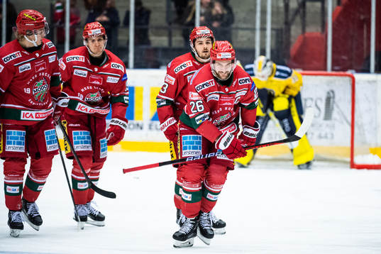 Modos Emil Wahlberg jublar