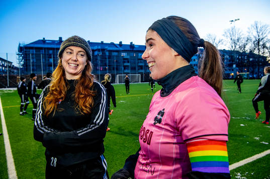 Bläddra bland fler bilder av Fotboll, Vänskapsmatch, Backarnas FF - Las Presidentas