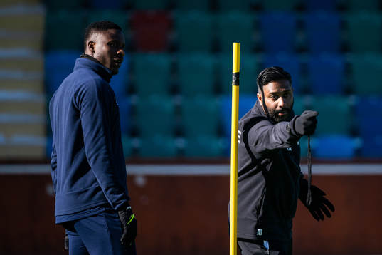 Suleiman Abdullahi och tillfälliga huvudtränaren