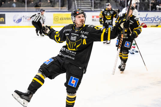 Västerås Anton Svensson jublar