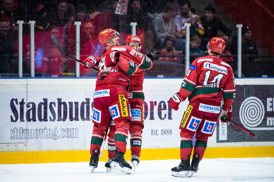Modos Johan Södergran jublar