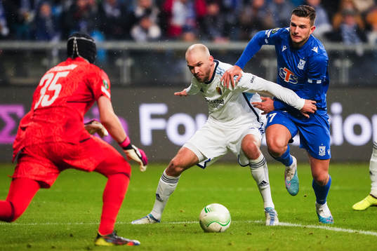 Goalkeeper Jacob Widell Zetterström and Marcus Danielson