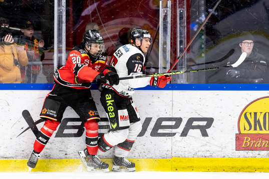 Luleås Ruslan Jamaldinov och Malmö Redhawks Matias Lassen