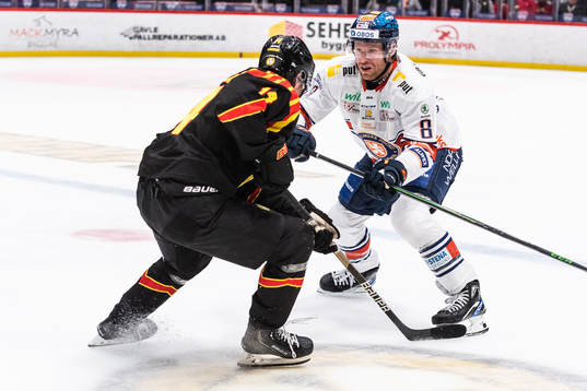 Brynäs Alexander Ljungkrantz och Växjös Ludvig Claesson
