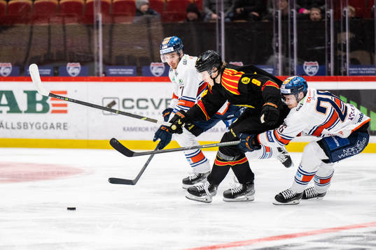 Brynäs William Strömgren och Växjös Joel Kellman