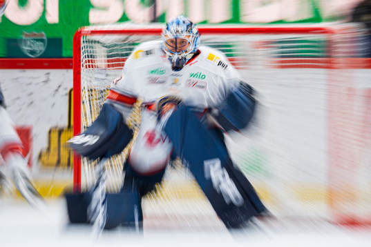 Växjös målvakt Emil Larmi