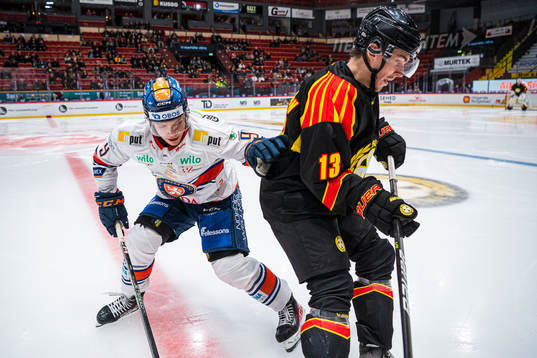 Brynäs Samuel Johannesson och Växjös Victor Stjernborg