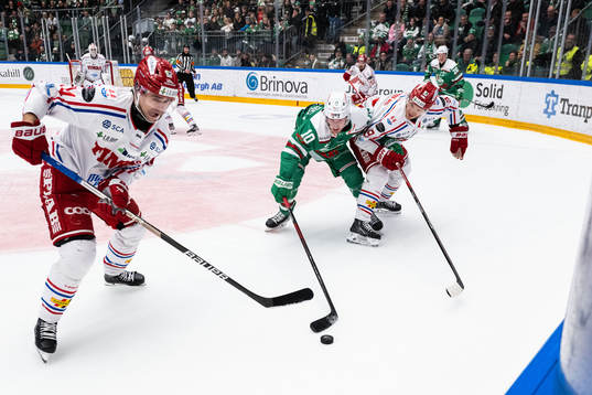 Timrås Emil Pettersson och Didrik Strömberg mot Rögles