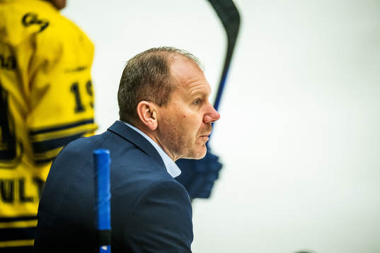 HV71s tränare Johan Lindbom