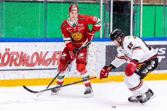 Moras Jonathan Myrenberg och Vita Hästens Hampus Falk