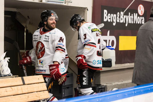 Vita Hästens Arvid Degerstedt jubel