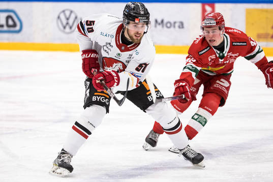 Vita Hästens Tim Wahlgren och Moras Petter Vesterheim