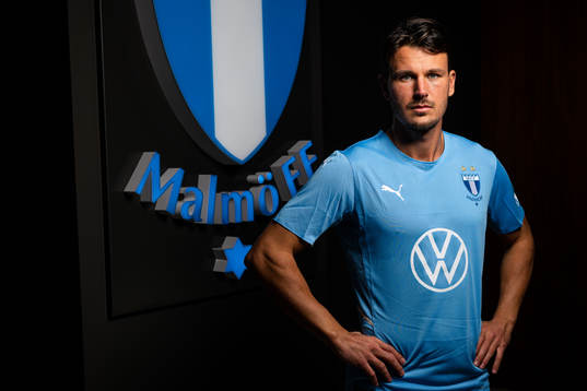 Malmö FF presenterar Stefano Vecchia som ny spelare
