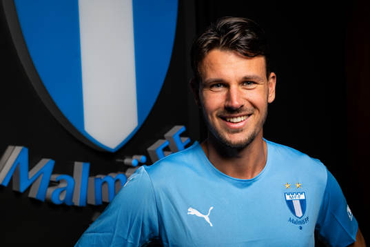Malmö FF presenterar Stefano Vecchia som ny spelare