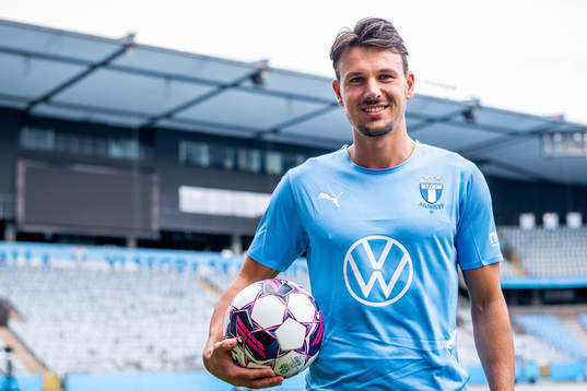 Malmö FF presenterar Stefano Vecchia som ny spelare