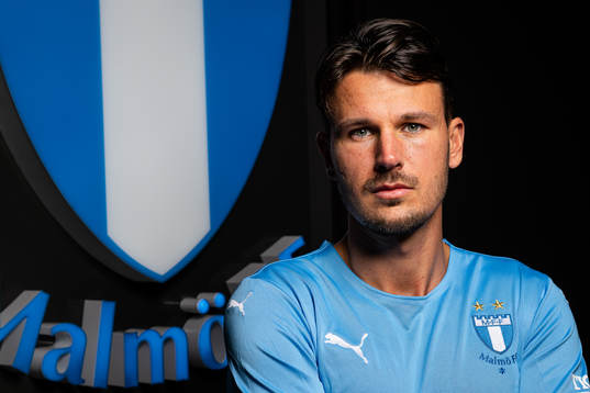 Malmö FF presenterar Stefano Vecchia som ny spelare